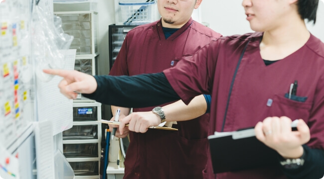 各部門のスタッフが連携し、質の高い看護・介護サービスを提供します。